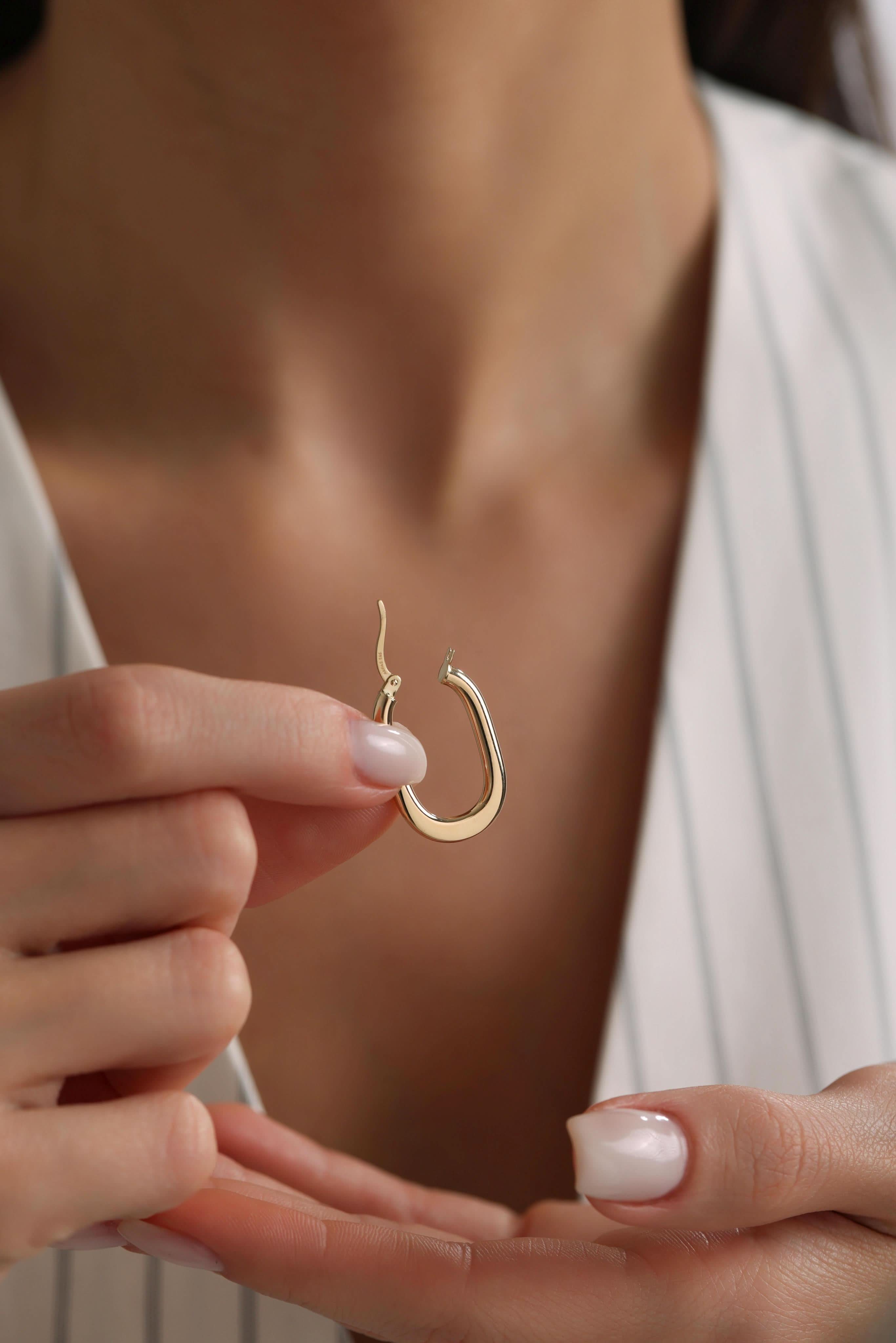 14 Ayar Oval Altın Küpe