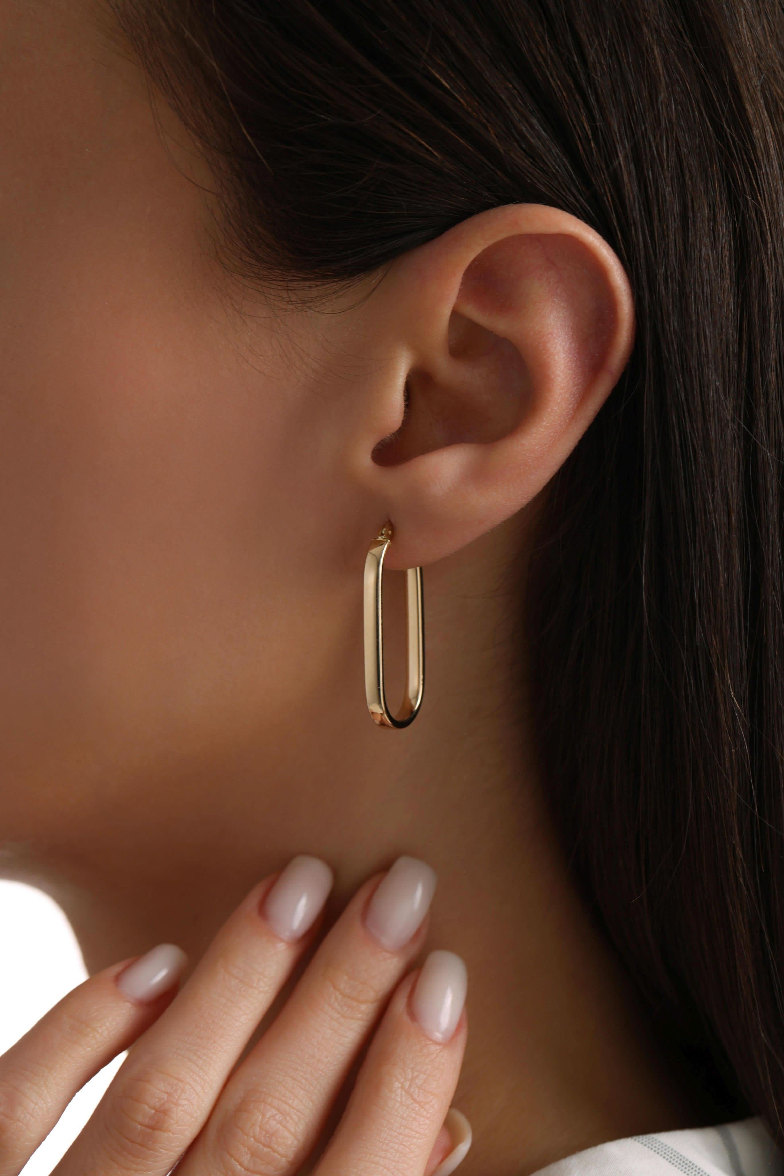 14 Ayar Oval Altın Küpe