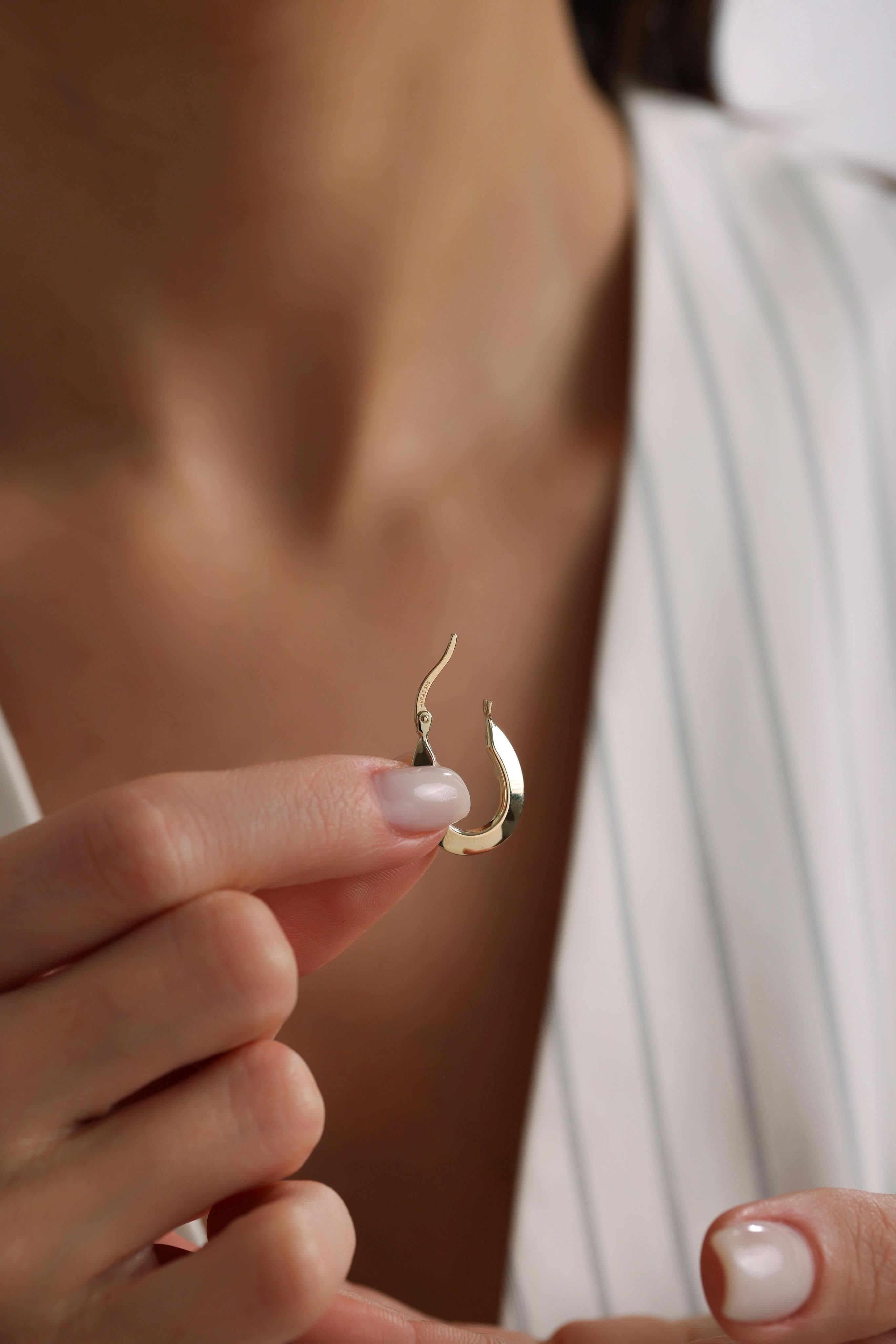 14 Ayar Oval Halka Altın Küpe