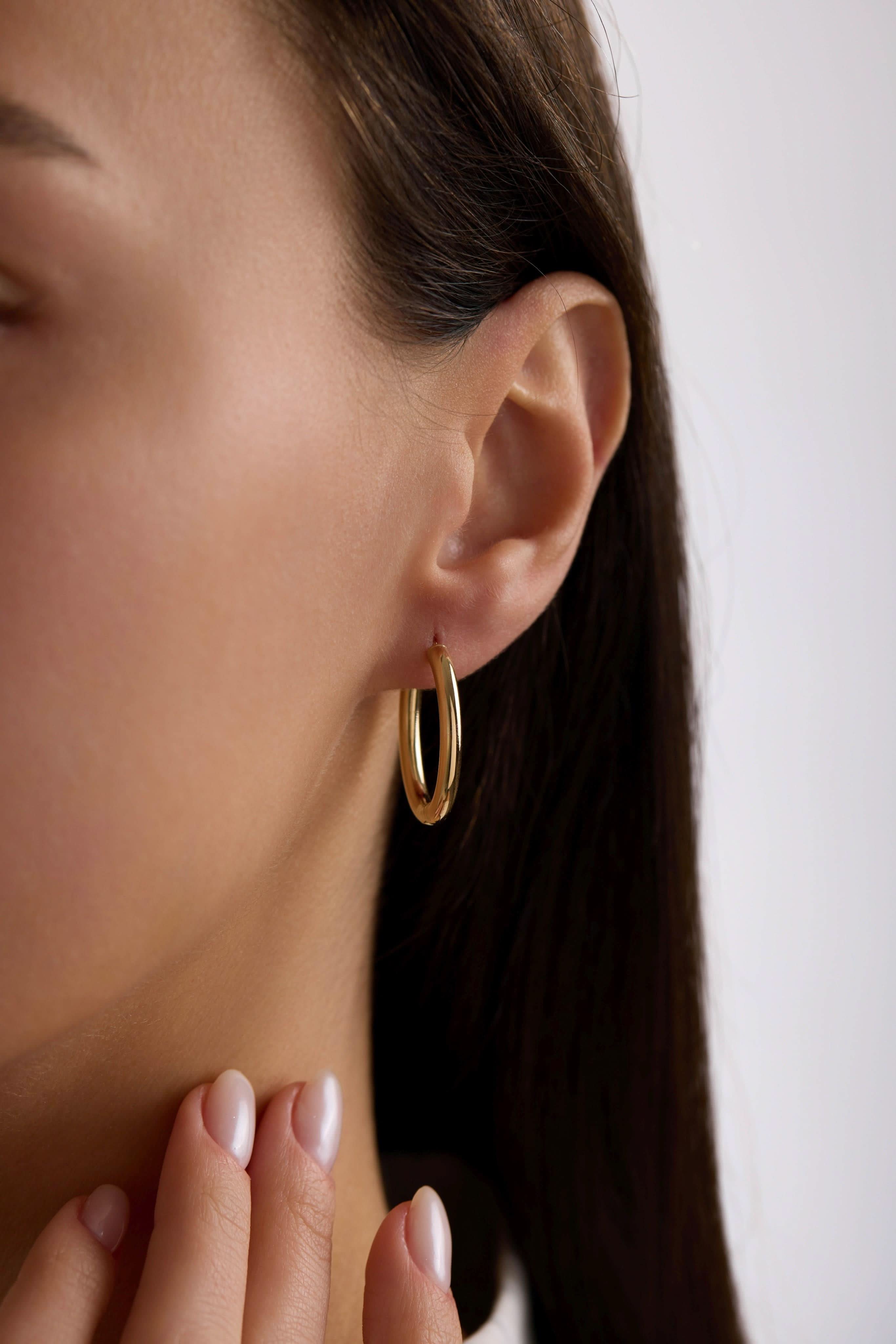 14 Ayar Oval Halka Altın Küpe