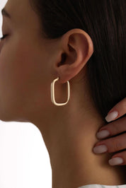 14 Ayar Oval Köşeli Kare Altın Küpe