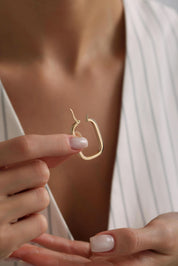 14 Ayar Oval Köşeli Kare Altın Küpe