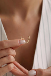 14 Ayar Oval Taşlı Altın Küpe