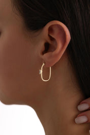 14 Ayar Oval Taşlı Altın Küpe