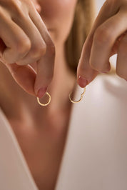 14 Ayar Oval Taşlı Halka Küpe