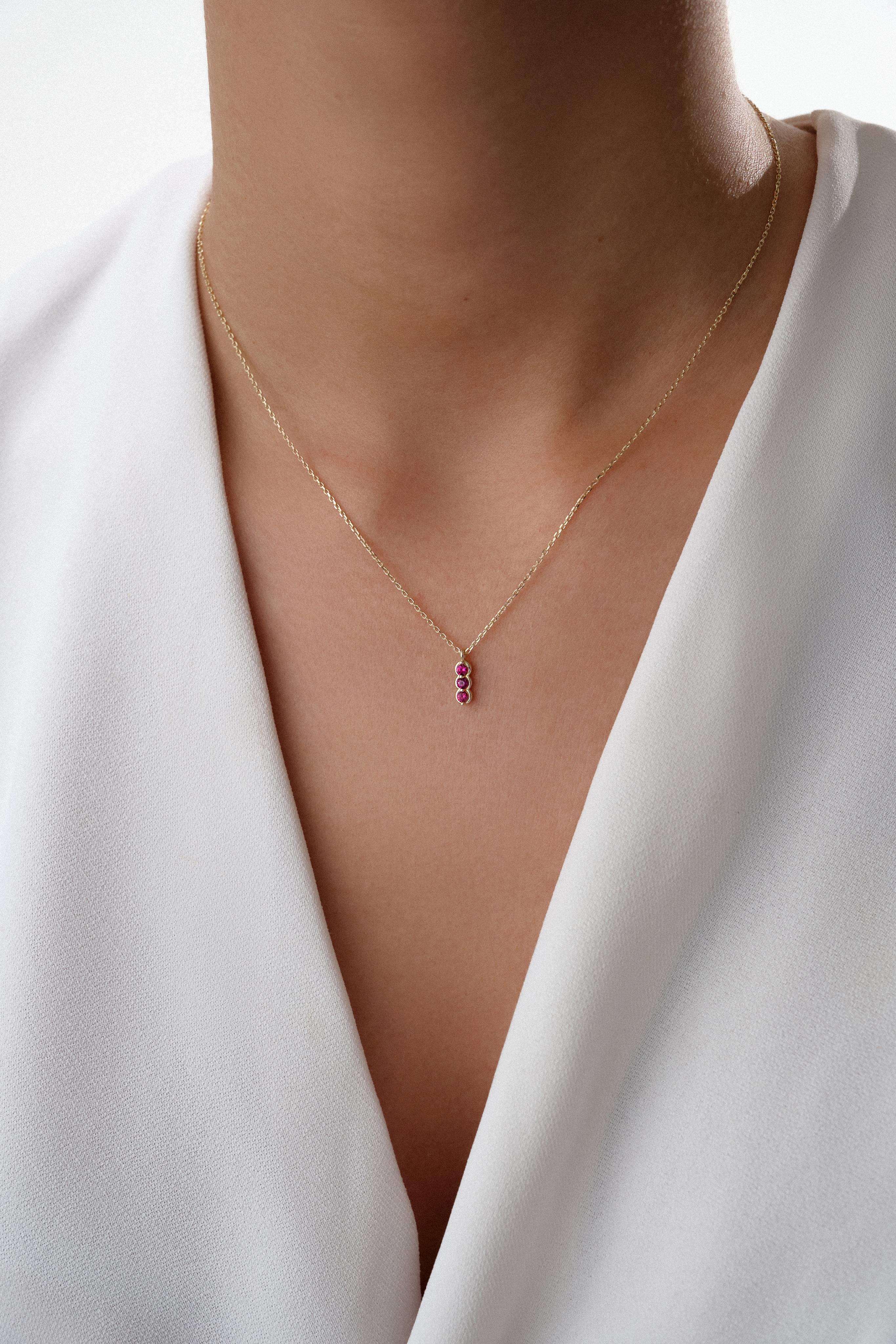 14 Ayar Pembe Minimal Altın Kolye