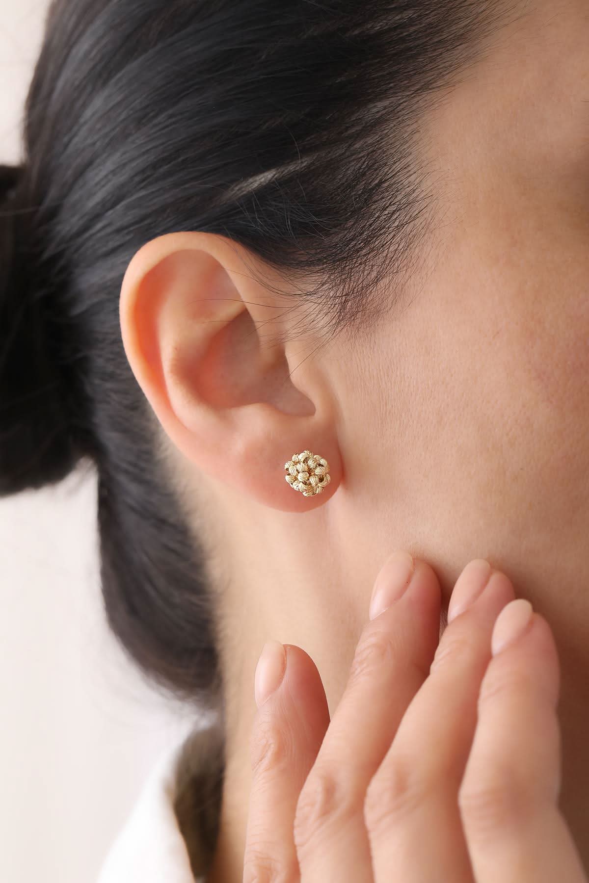 14 Ayar Sarı Dorika Altın Küpe