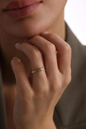 14 Ayar Sarı Tektaş Altın Yüzük