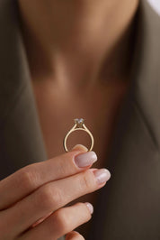 14 Ayar Sarı Tektaş Altın Yüzük