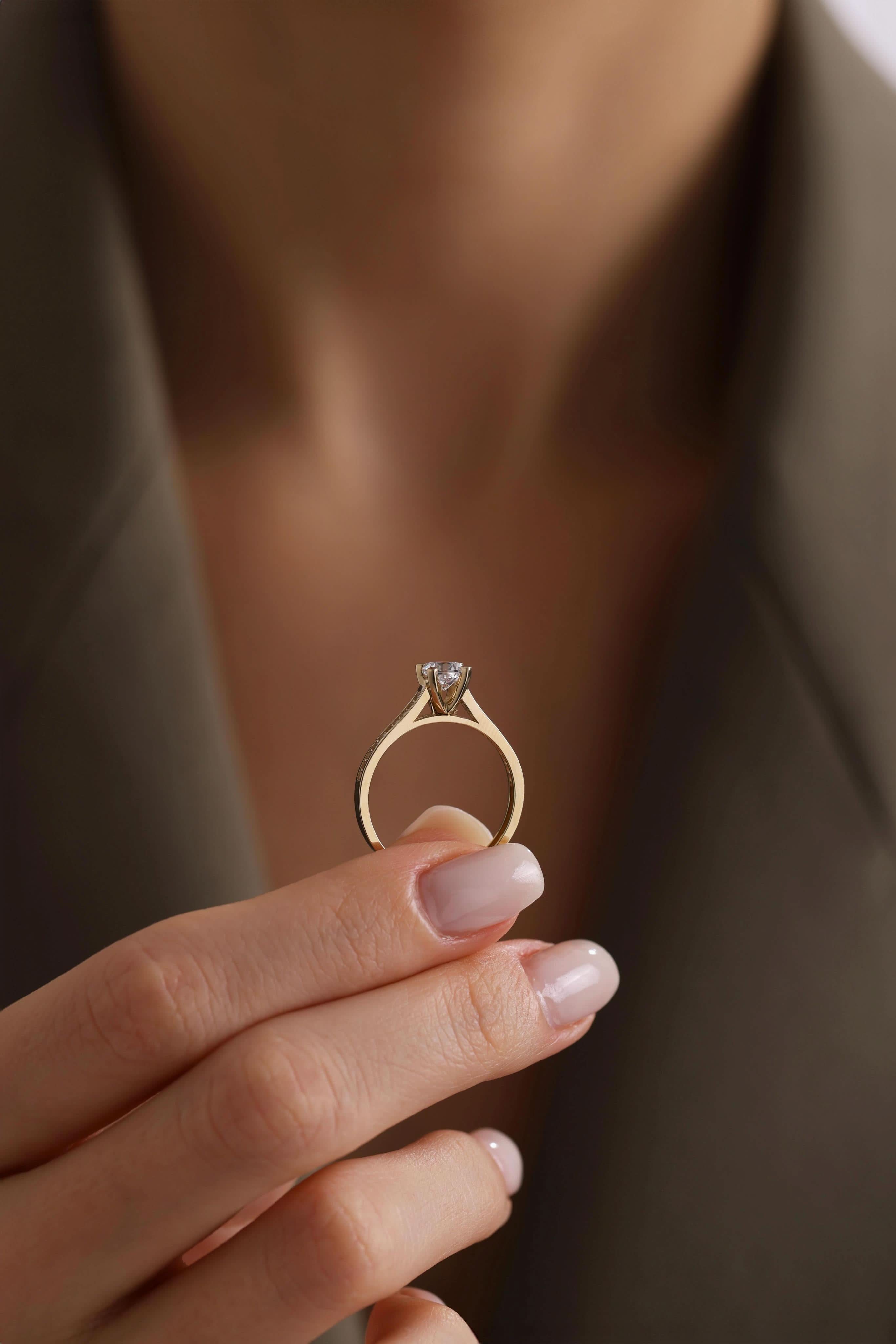 14 Ayar Sarı Tektaş Altın Yüzük