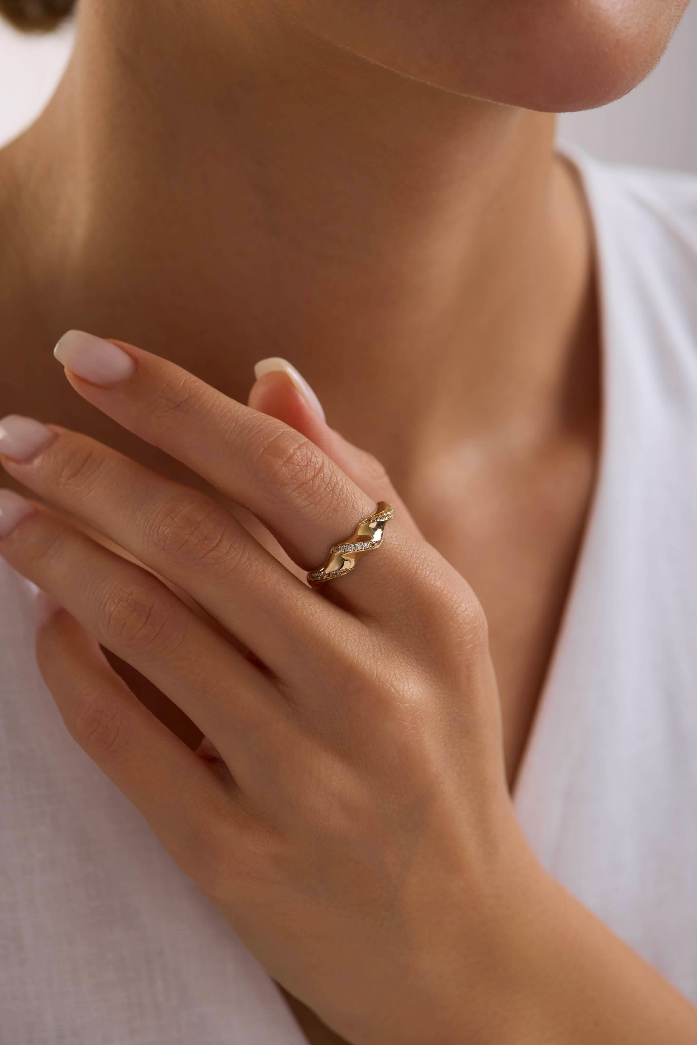 14 Ayar Sarmal Altın Yüzük