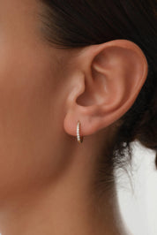 14 Ayar Taşlı Altın Halka Küpe