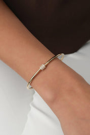 14 Ayar Taşlı Altın Kelepçe