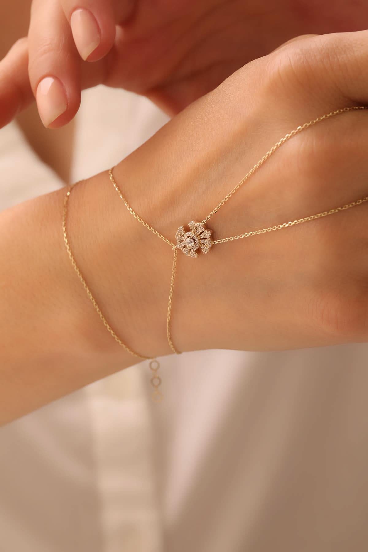 14 Ayar Taşlı Altın Şahmeran