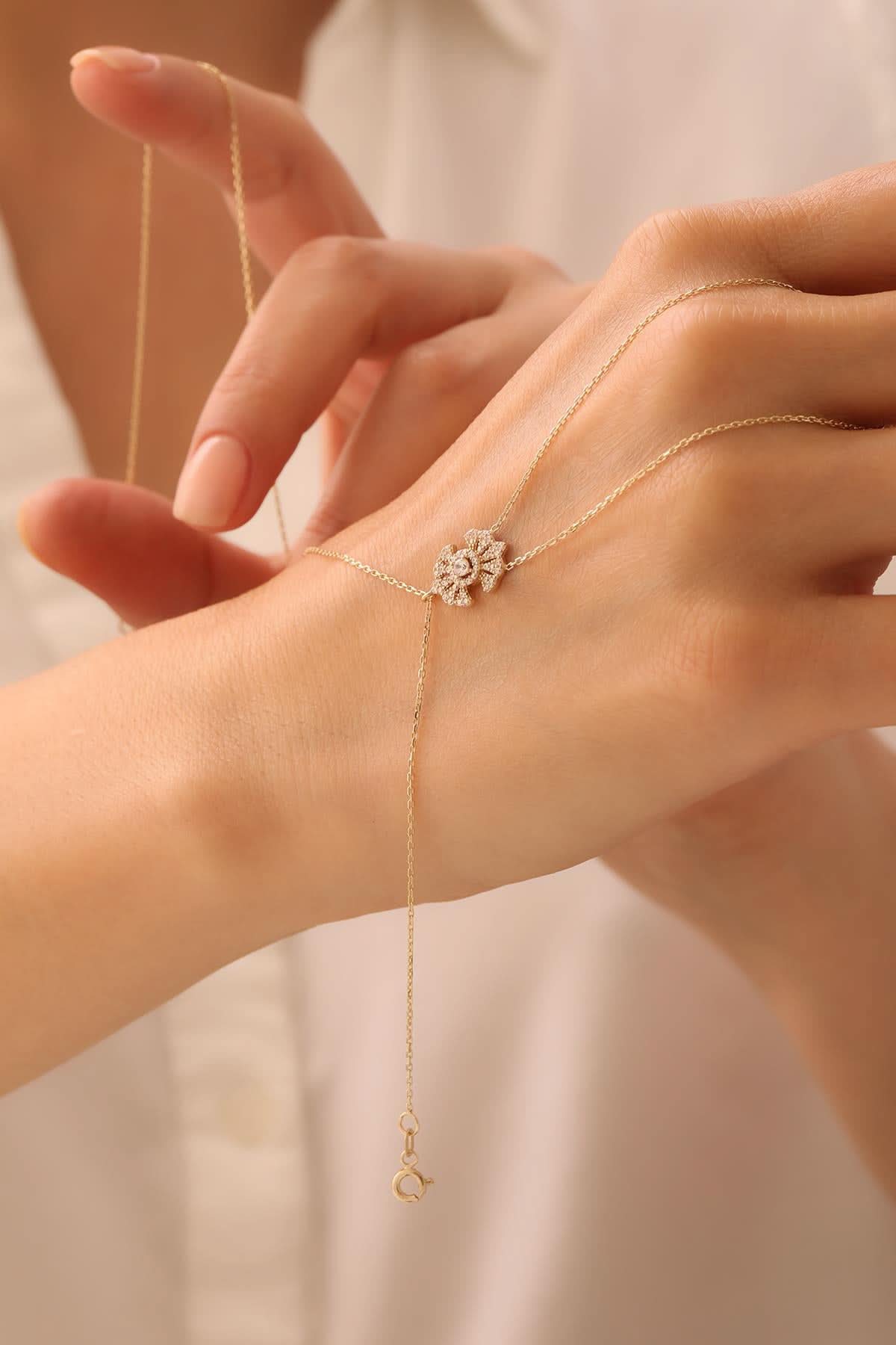 14 Ayar Taşlı Altın Şahmeran