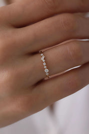 14 Ayar Taşlı Altın Yüzük