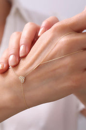 14 Ayar Taşlı Kalpli Altın Şahmeran