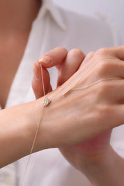 14 Ayar Taşlı Kalpli Altın Şahmeran