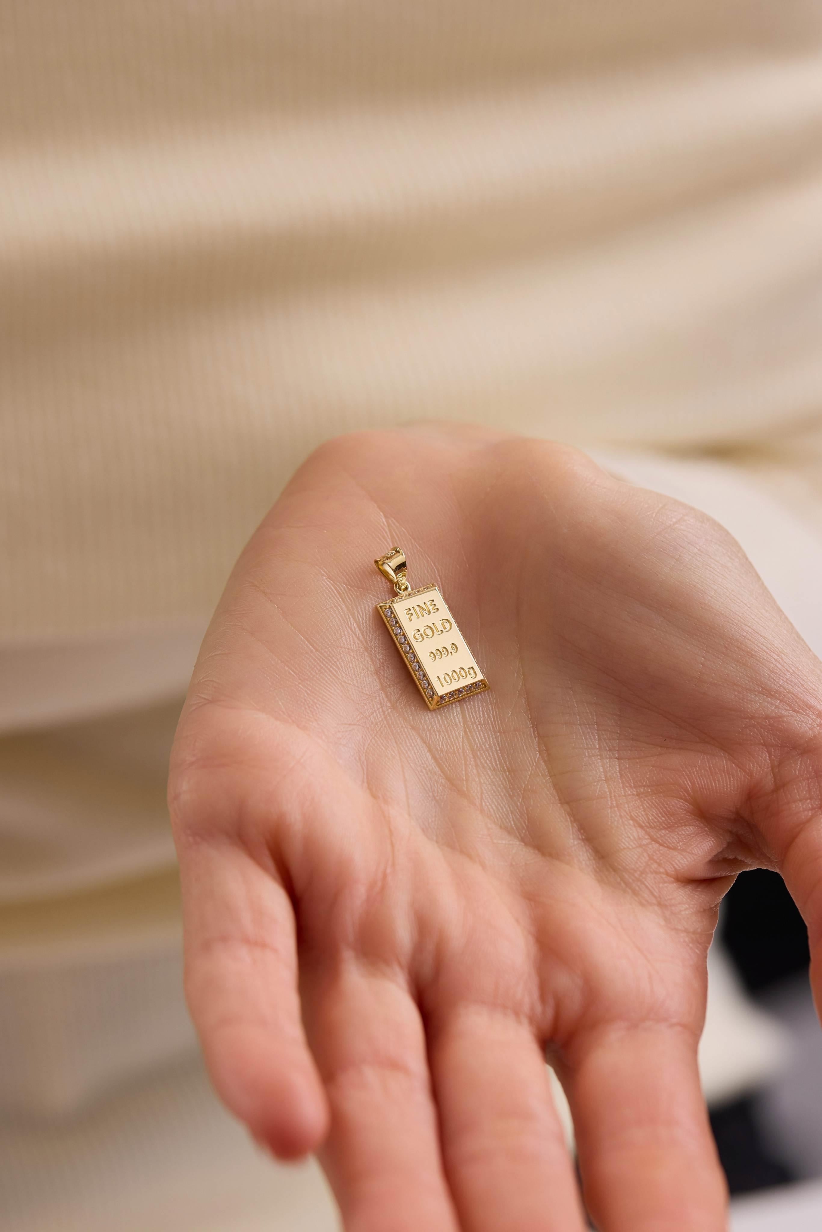 14 Ayar Taşlı Külçe Kolye Ucu