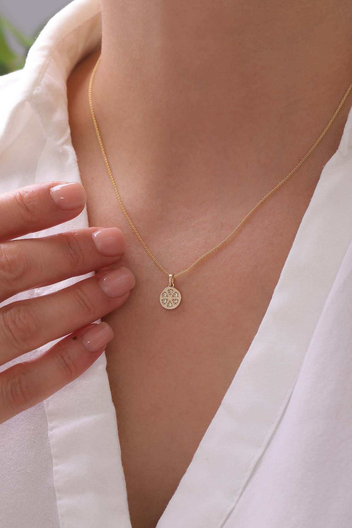 14 Ayar Taşlı Tasarım Altın Kolye Ucu