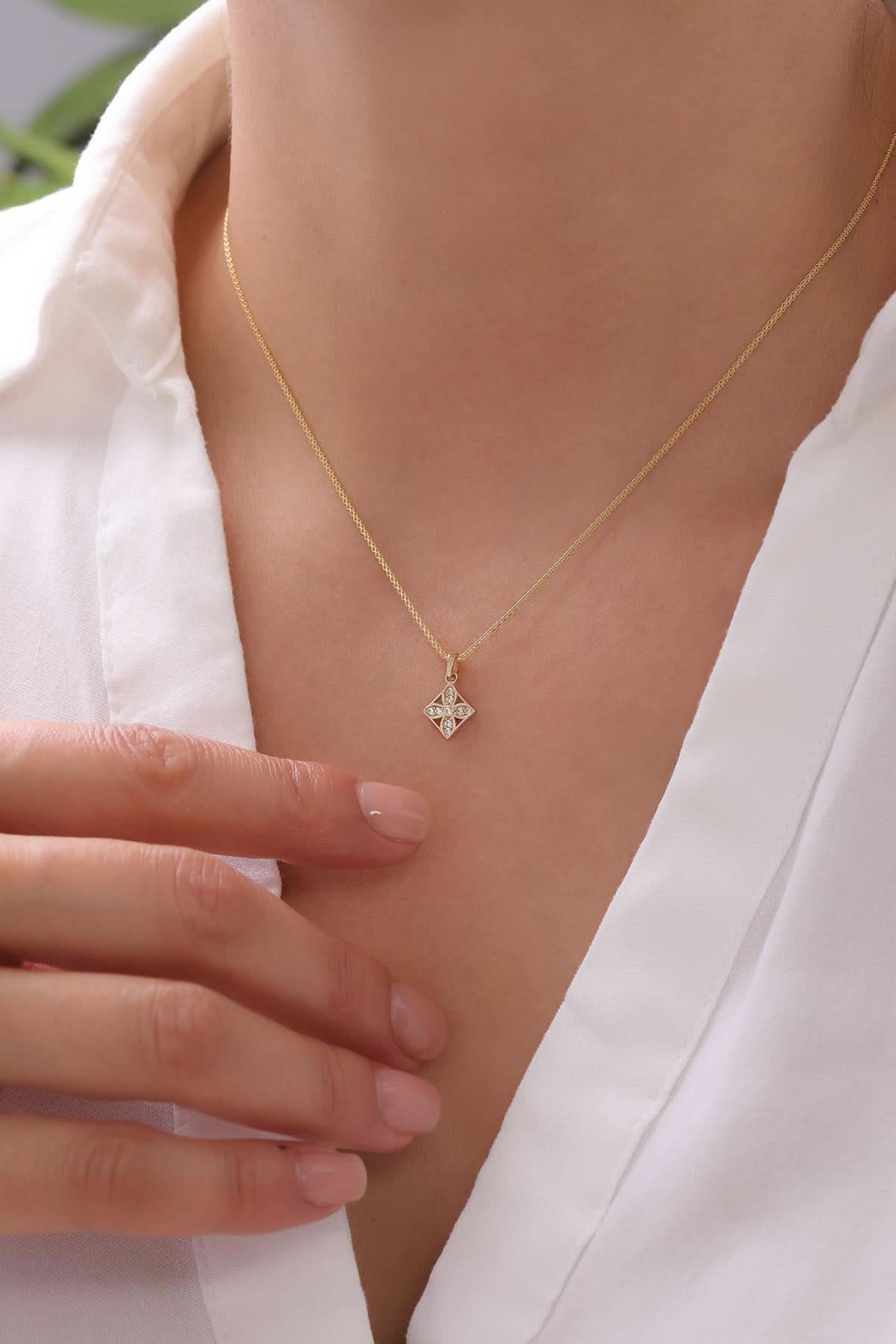 14 Ayar Taşlı Tasarım Altın Kolye Ucu