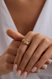 14 Ayar Taşlı Tasarım Altın Yüzük