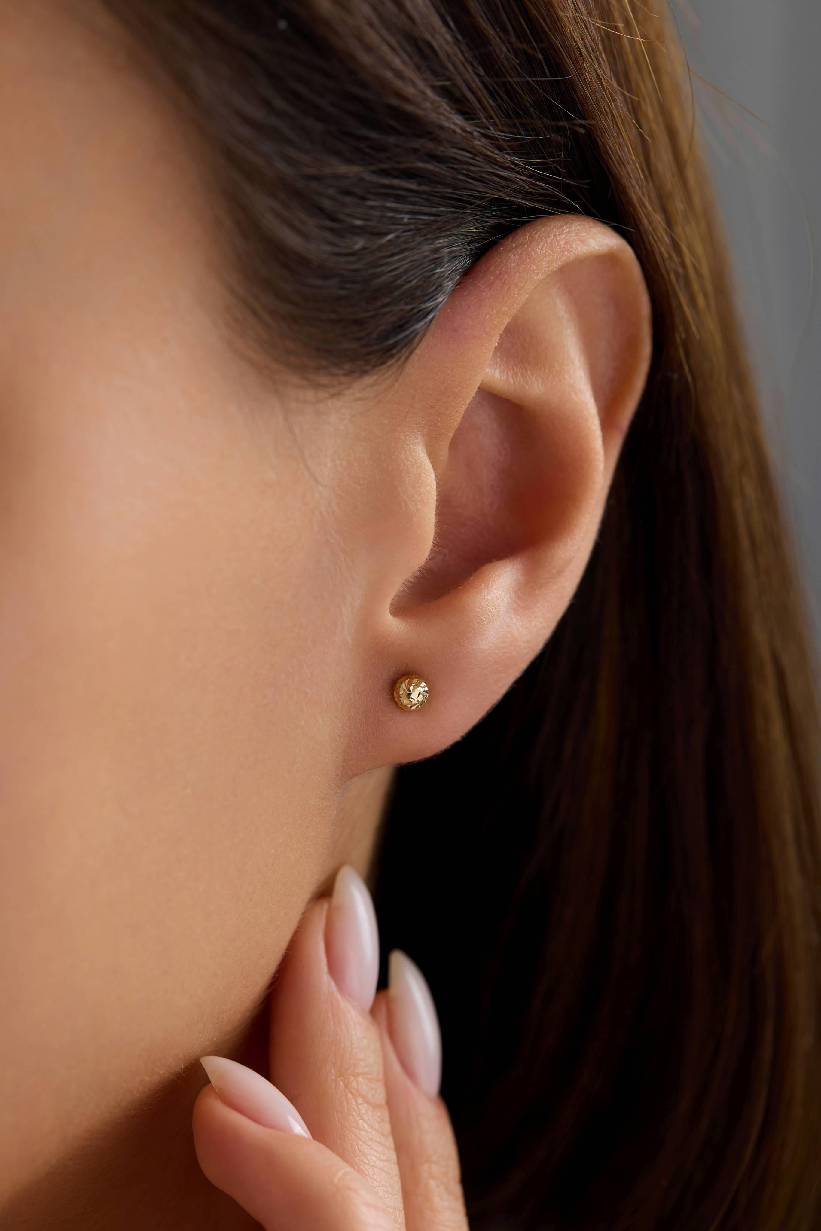 14 Ayar Top Altın Küpe