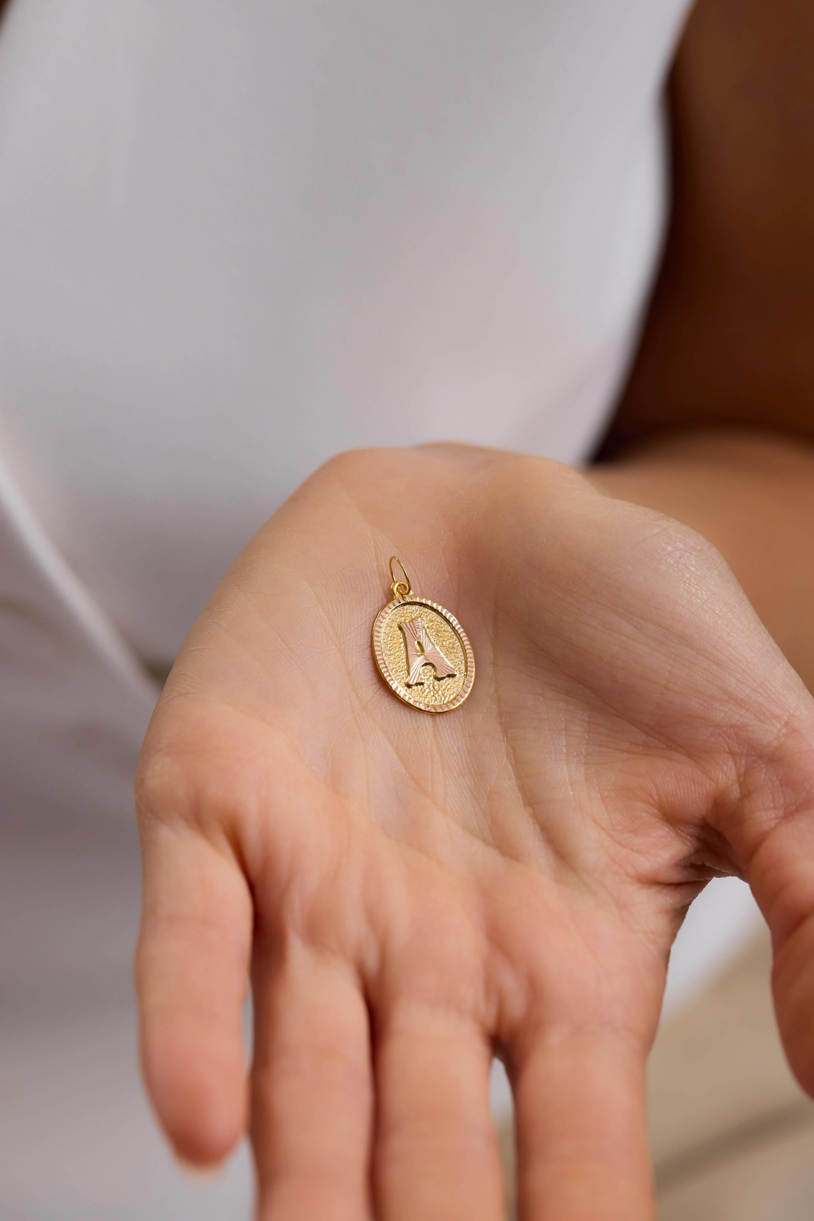 14 Ayar Vintage Harf Kolye Ucu