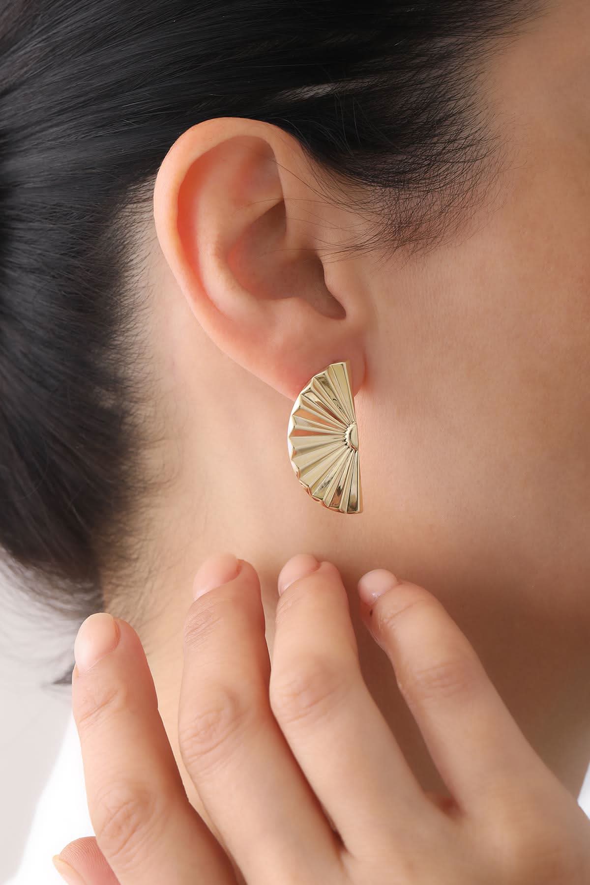 14 Ayar Yelpaze Altın Küpe