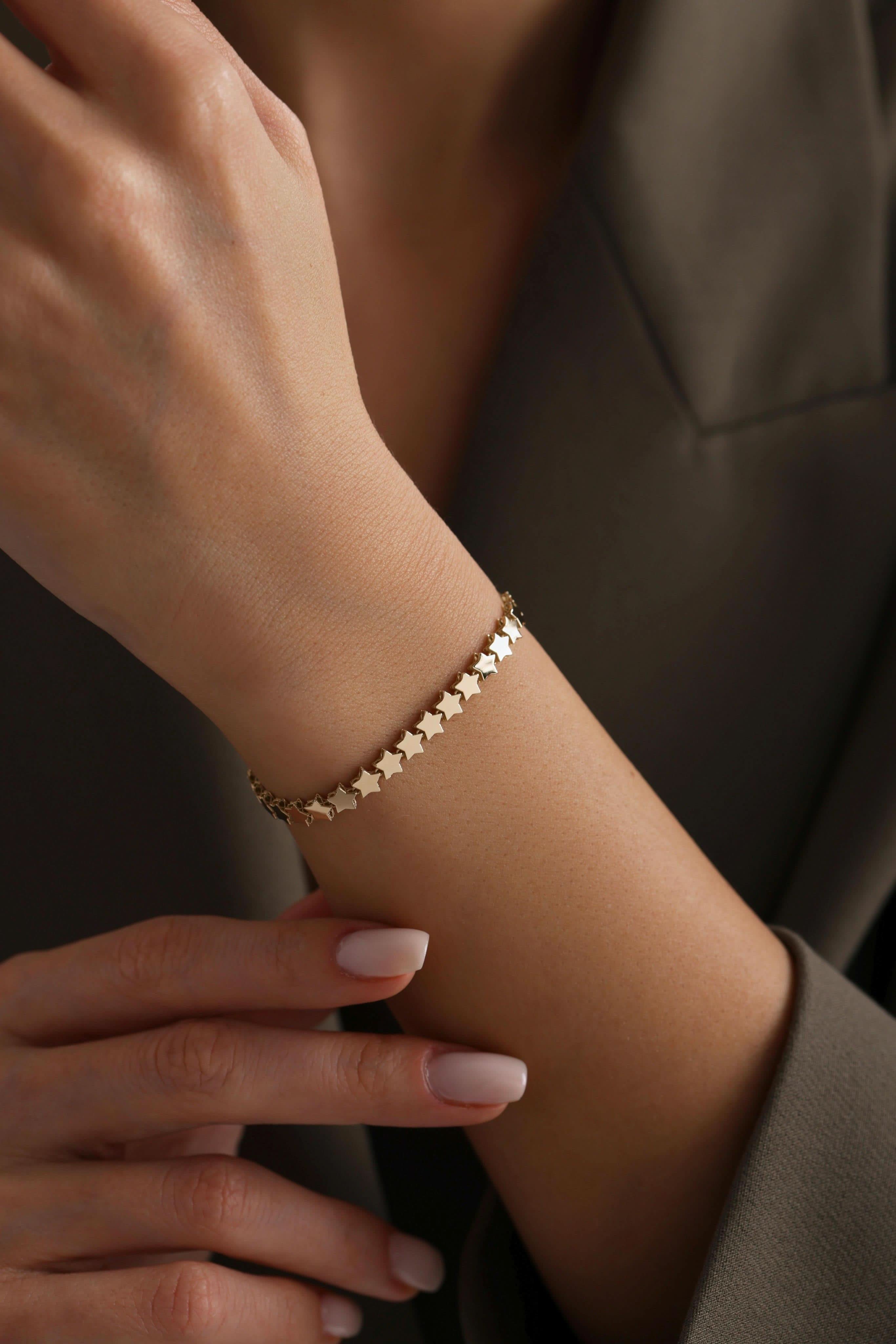 14 Ayar Yıldızlı Sıralı Altın Bileklik