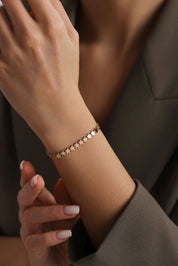 14 Ayar Yıldızlı Sıralı Altın Bileklik