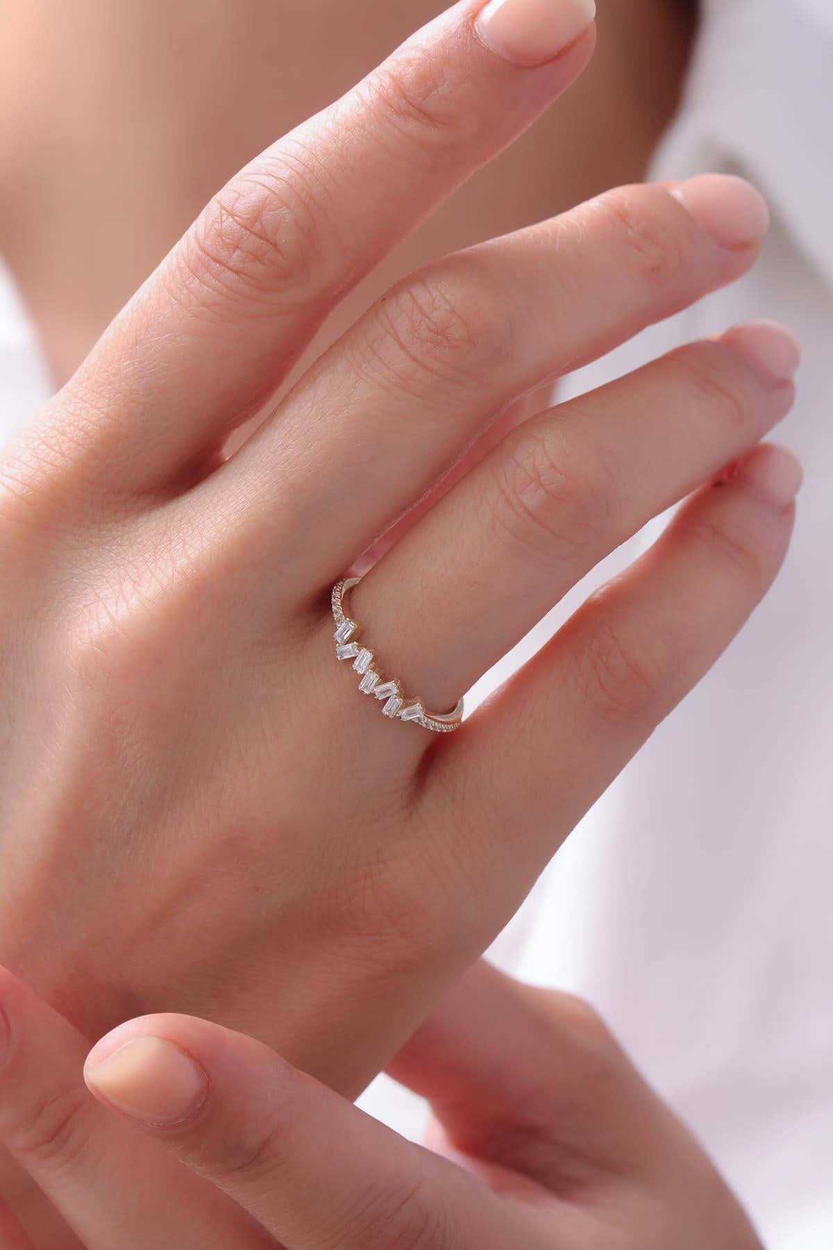 14 Ayar Zigzag Altın Yüzük