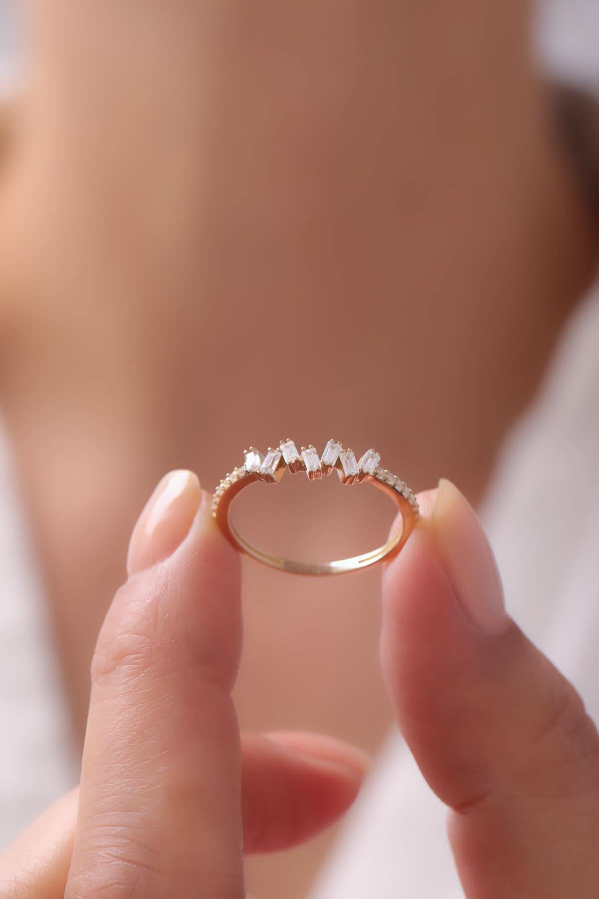 14 Ayar Zigzag Altın Yüzük