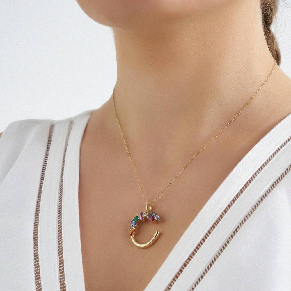 2.21 CT Yakut, Zümrüt ve Multicolor Safir Taşlı C Harf Kolye