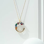 2.21 CT Yakut, Zümrüt ve Multicolor Safir Taşlı C Harf Kolye
