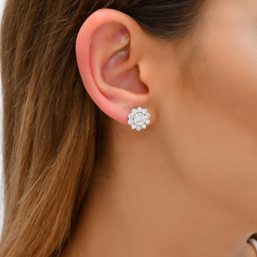2,22 Karat Pırlanta Çiçek Küpe
