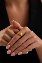 22 Ayar Ajda Altın Yüzük