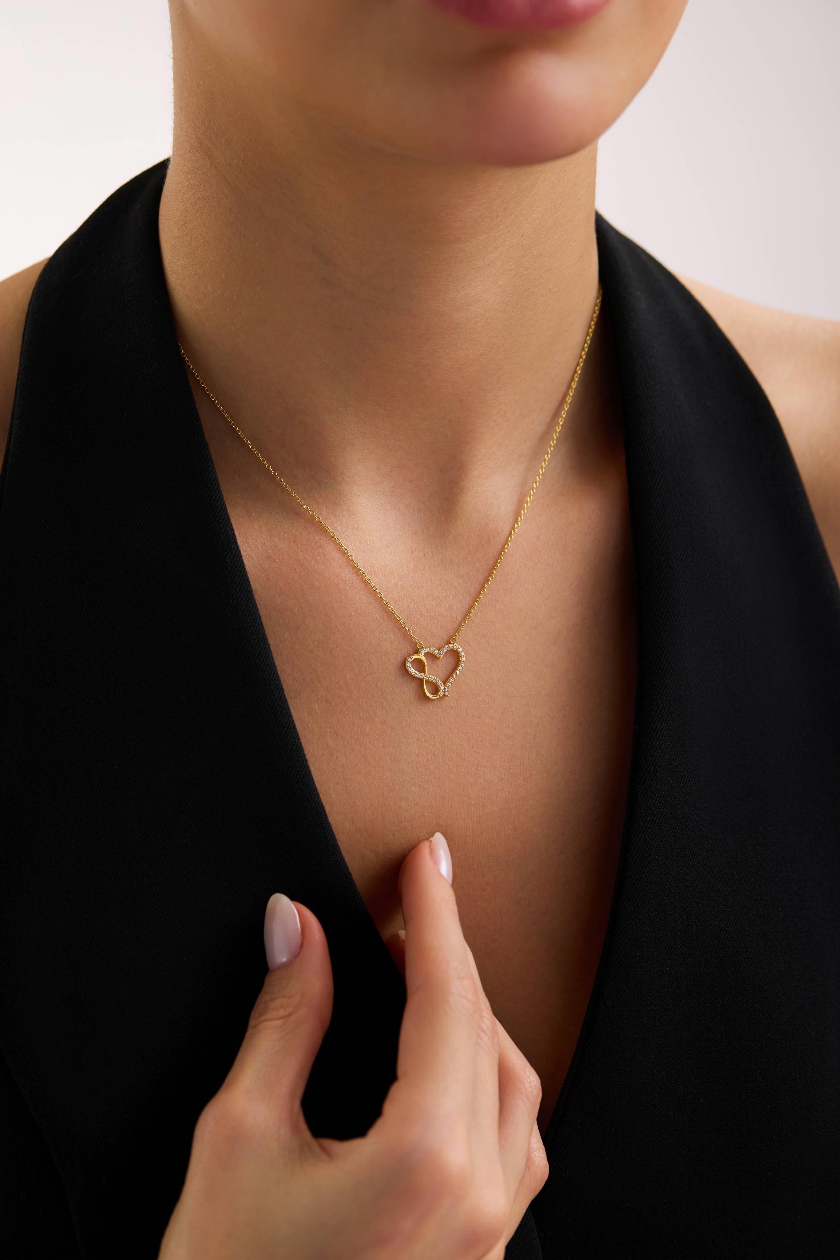 22 Ayar Sonsuzluk ve Kalp Altın Kolye