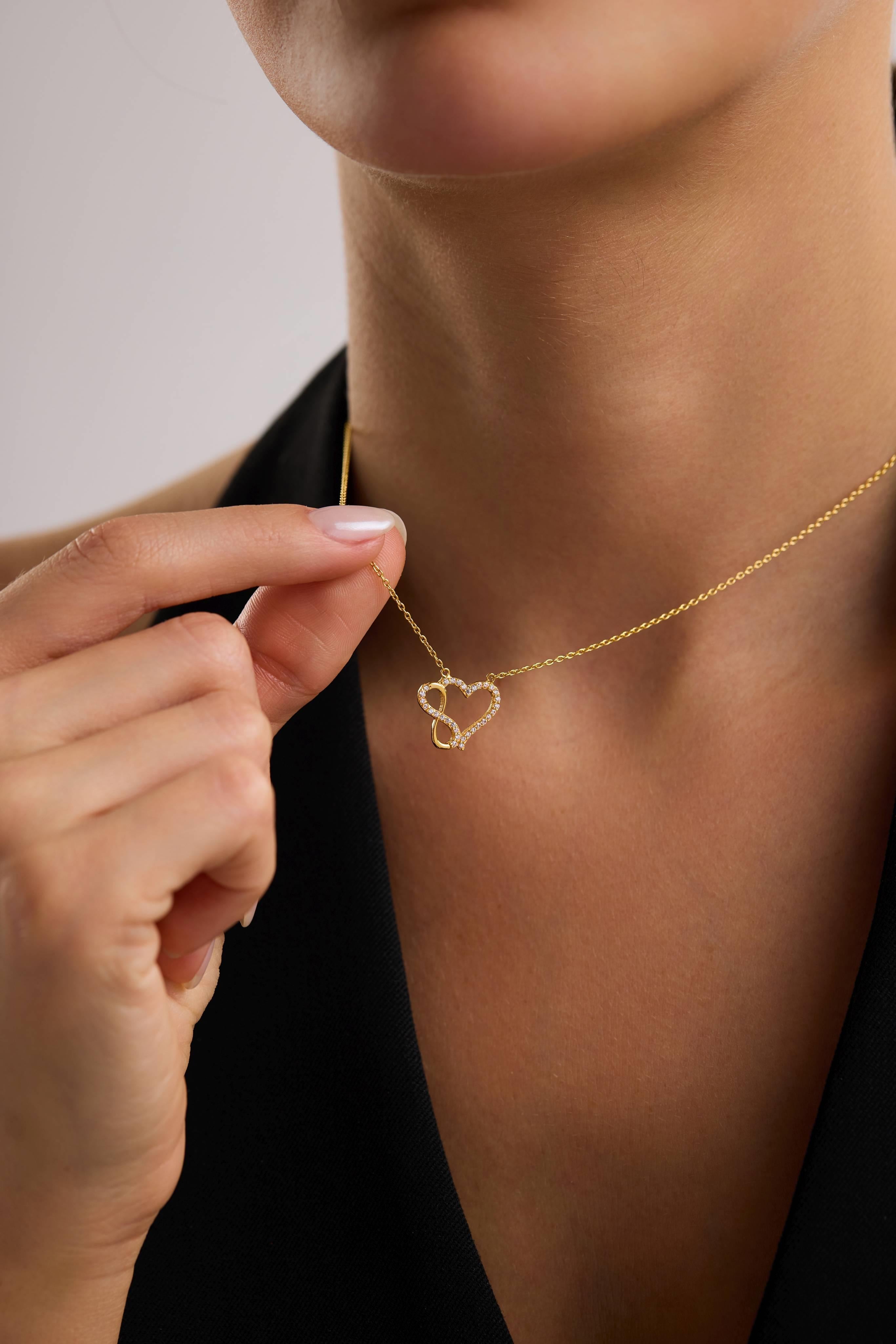 22 Ayar Sonsuzluk ve Kalp Altın Kolye