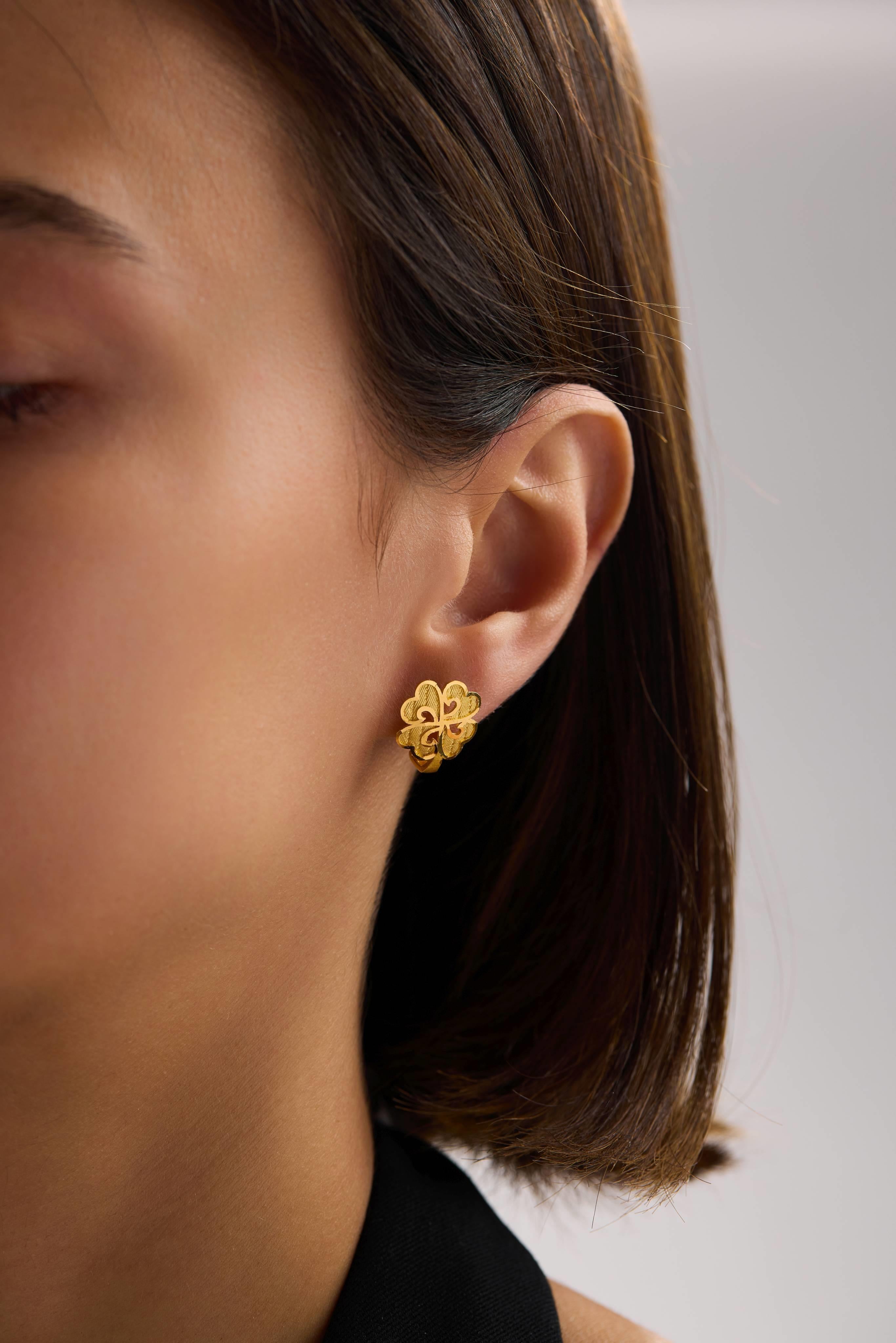 22 Ayar Yonca Altın Küpe