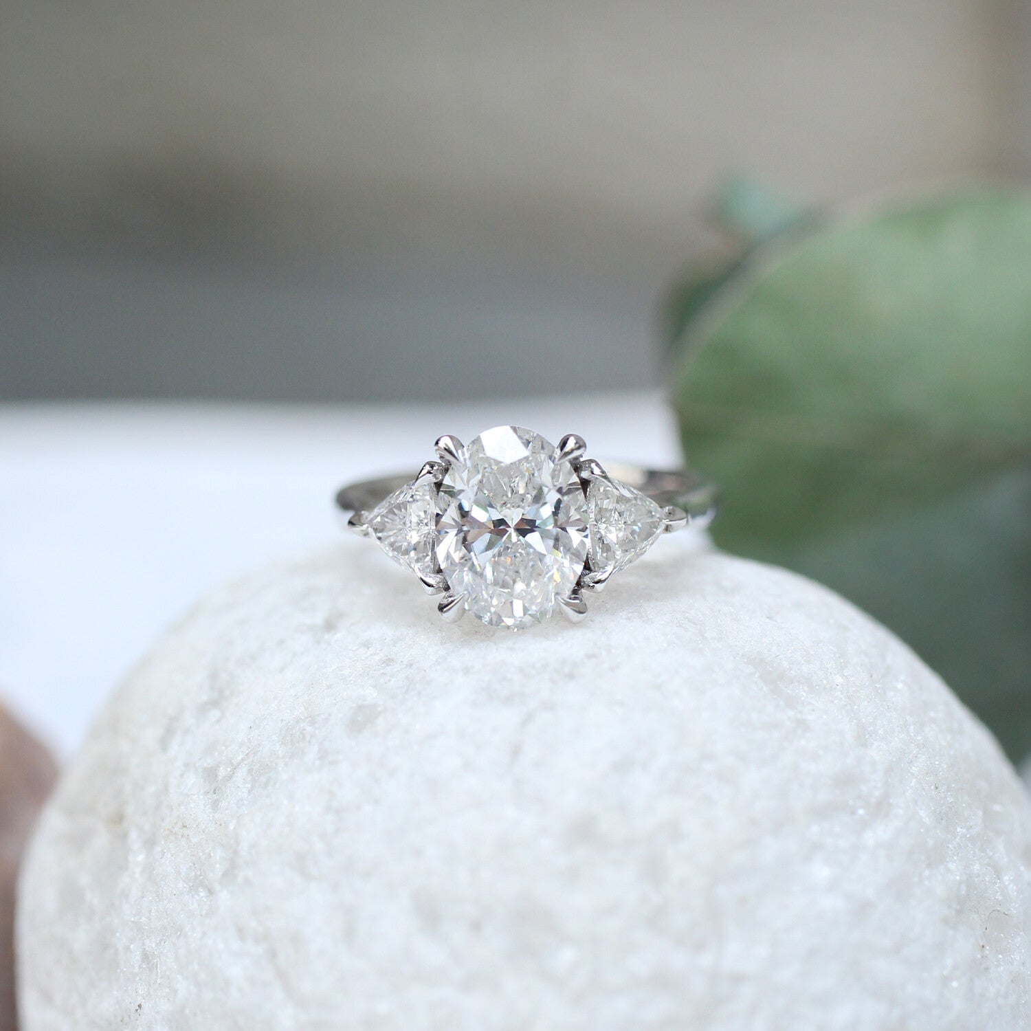 2.50 CT GIA Sertifikalı Özel Tasarım Lena Oval Pırlanta Yüzük