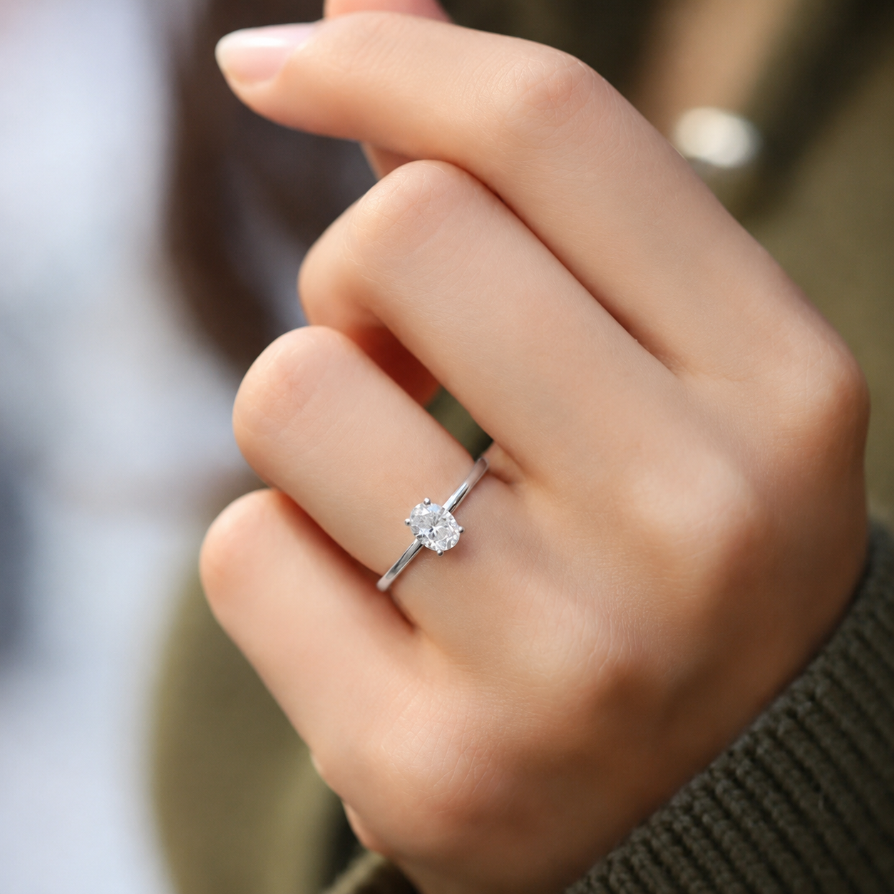 0.60 Karat E SI2 GIA Sertifikalı Oval Pırlanta Tektaş Yüzük