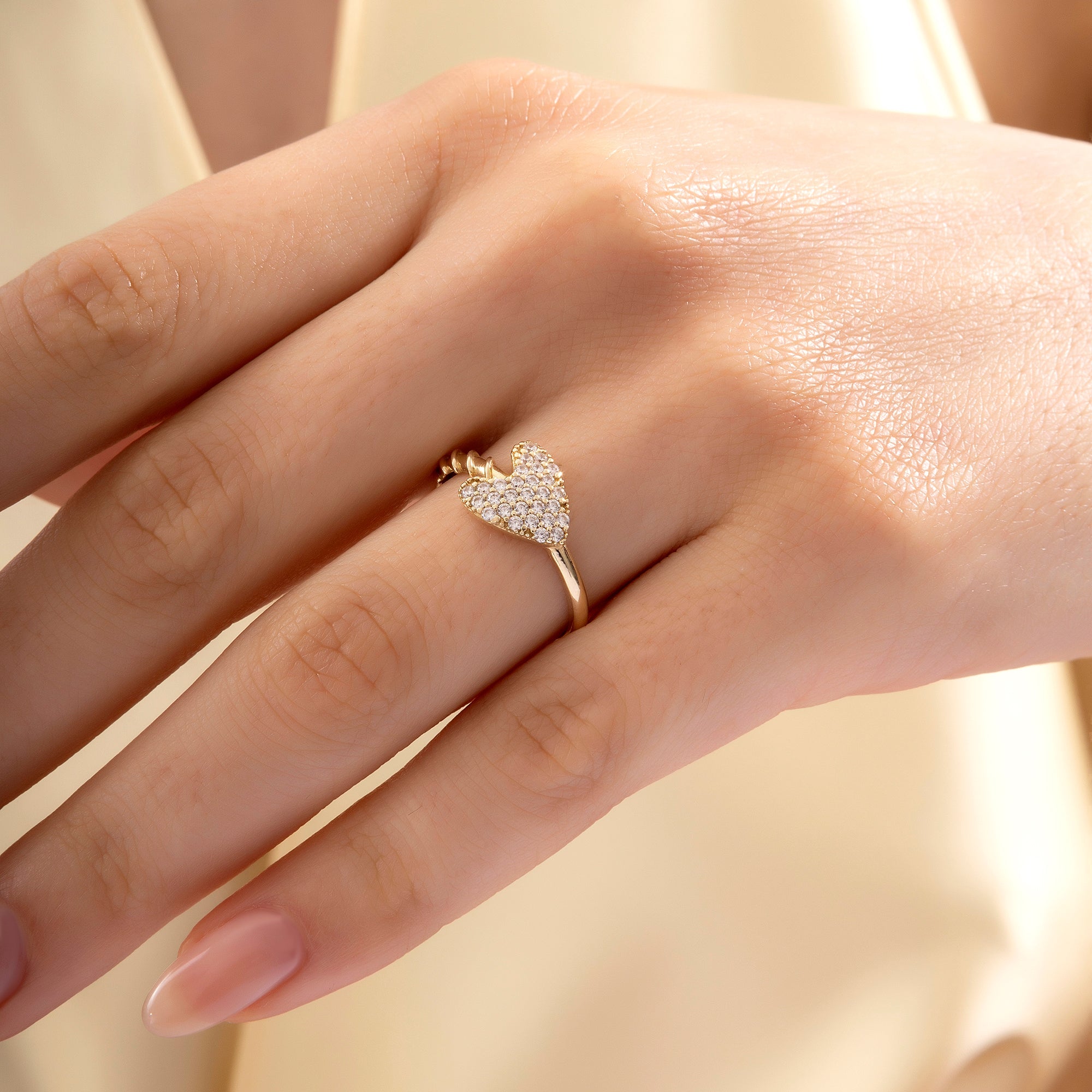 14 Ayar Altın Tasarım Sarmaşık Kalp Yüzük
