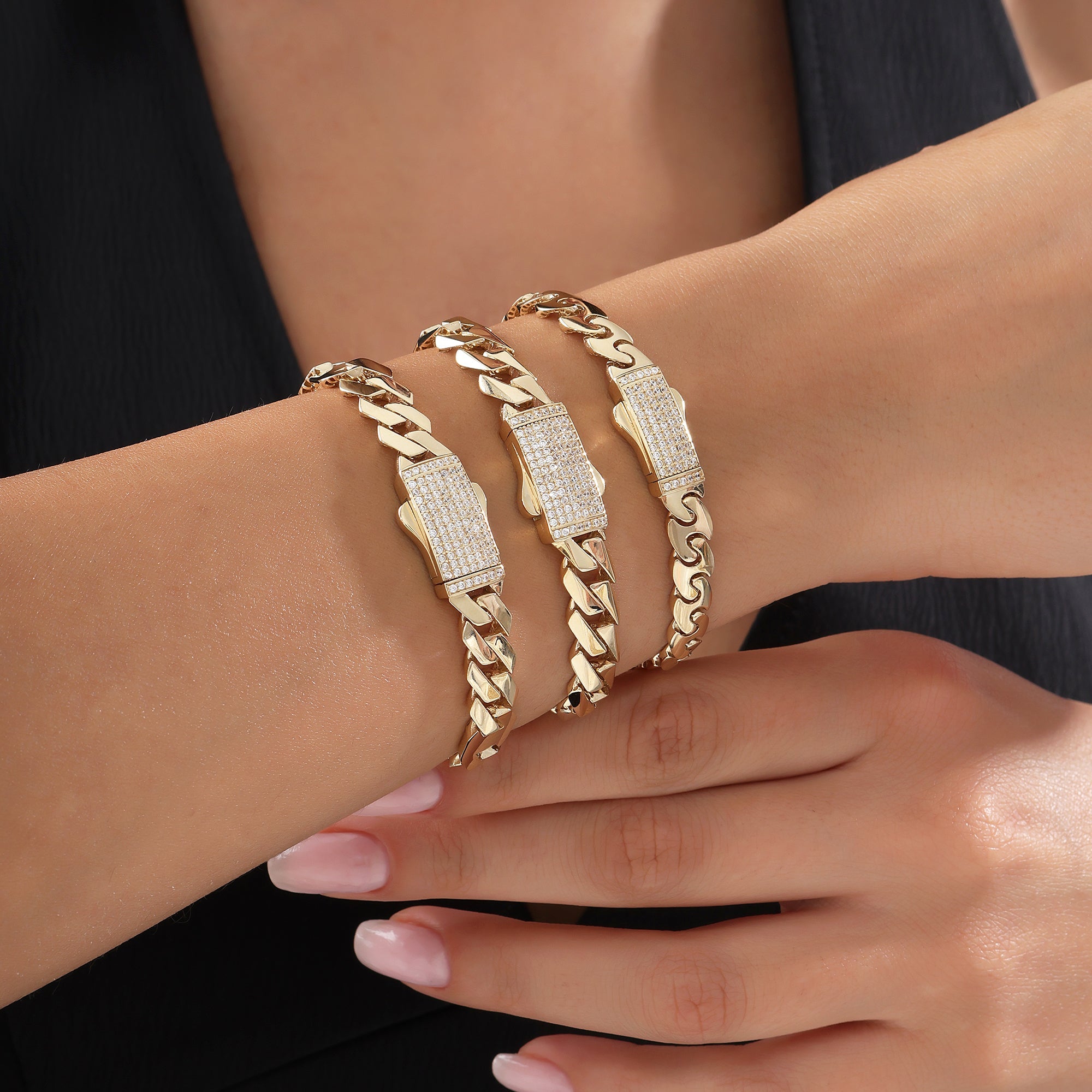 14 Ayar Altın 7 mm Gurmet Bileklik