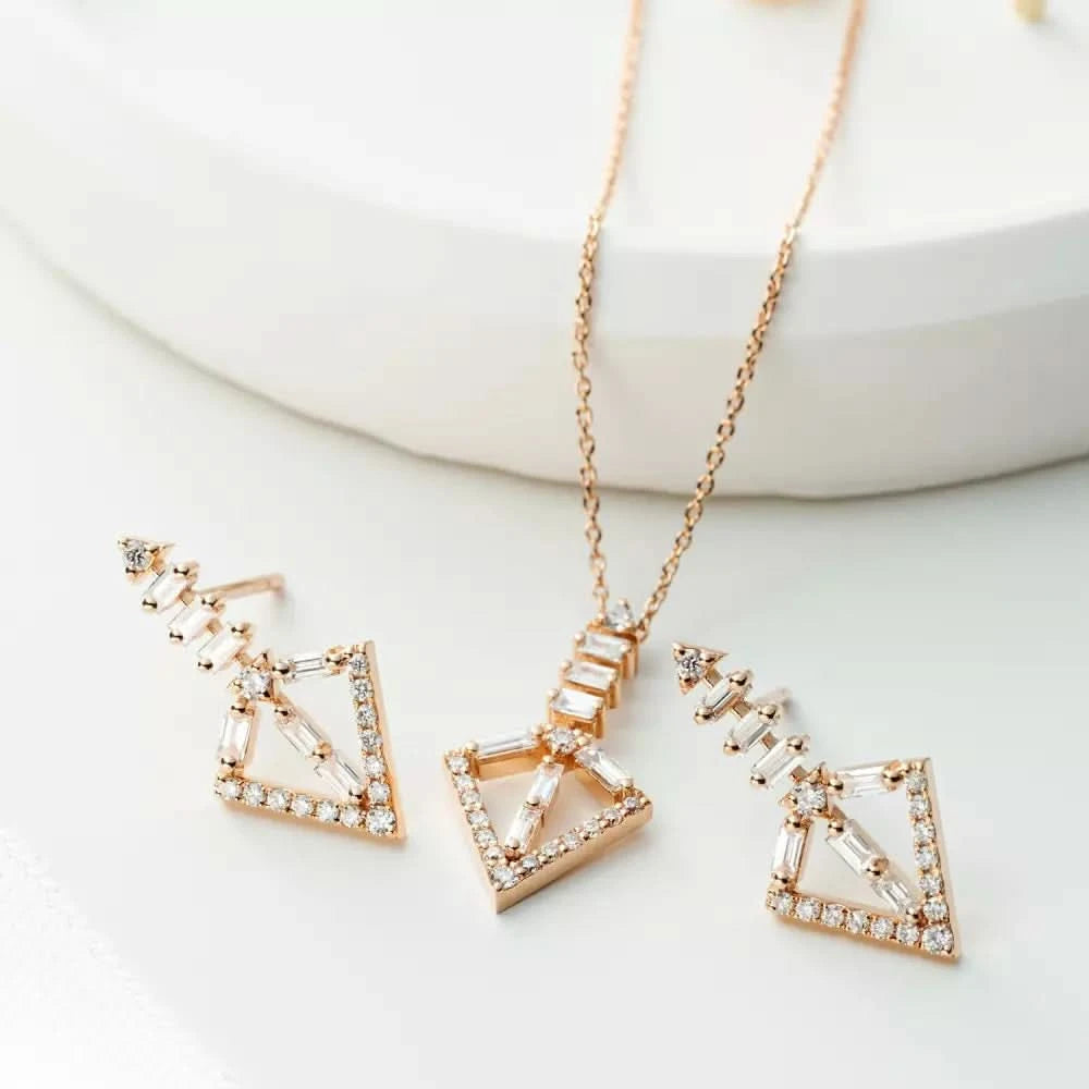 Alfa Pırlanta Taşlı Rose Altın Kolye