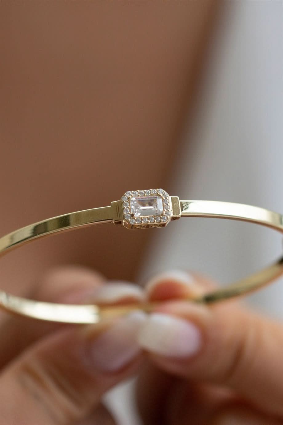 Altın Baget Taşlı Bilezik