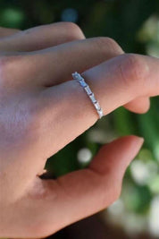 Altın Baget Taşlı Yüzük