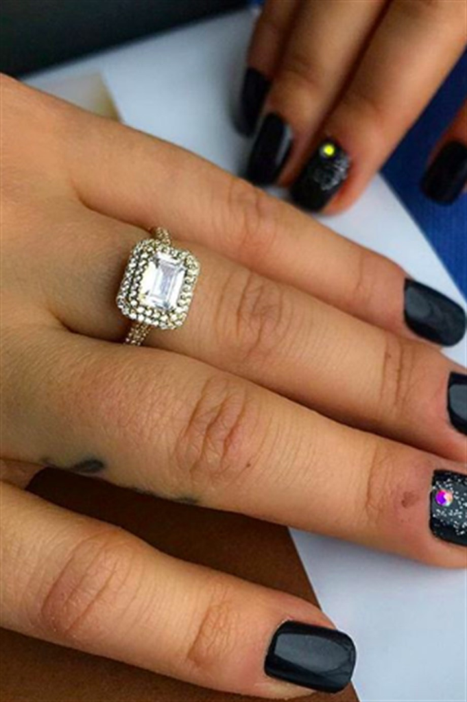 Altın Baget Taşlı Yüzük