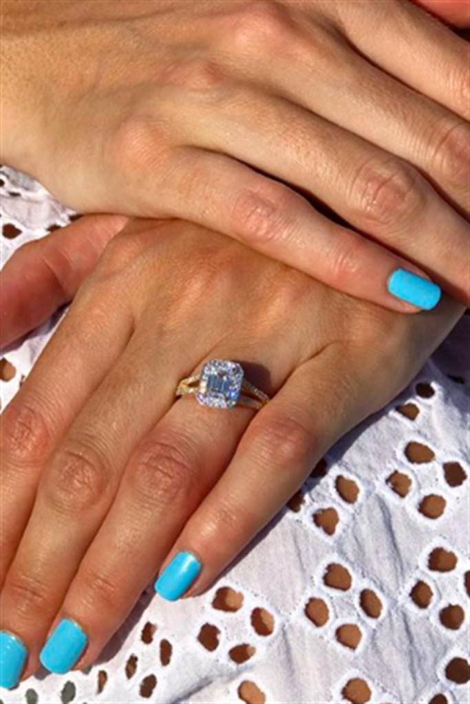 Altın Baget Taşlı Yüzük