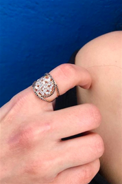 Altın Baget Taşlı Yüzük